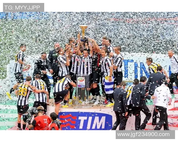 妖孽足球星坠：从巅峰到低谷的光辉与堕落的传奇之路