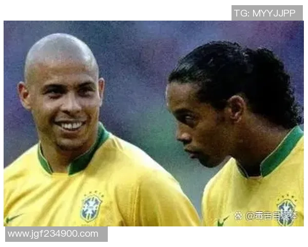 自以为是足球球星的自我迷失与现实差距的背后故事